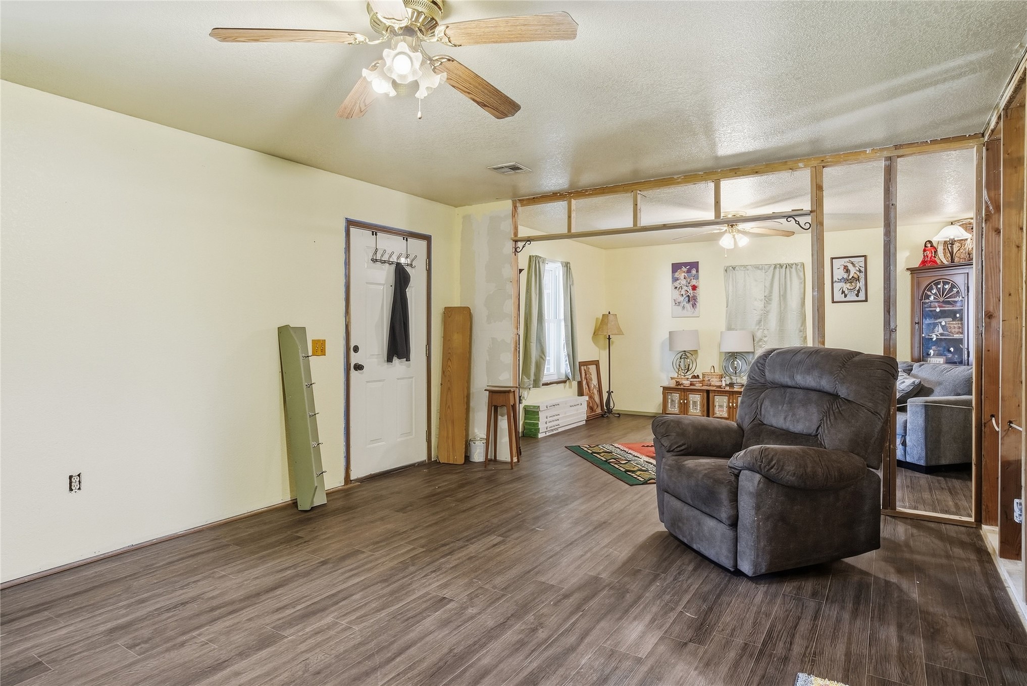 81750 S 4719 Property Photo 11