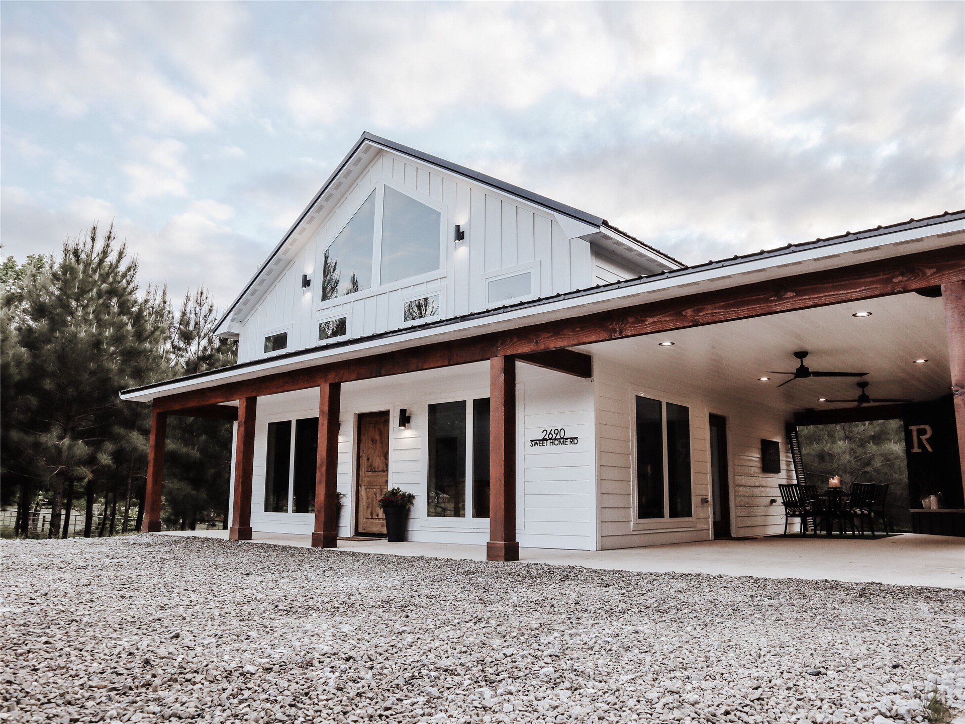 2690 Sweet Home Road Property Photo 1
