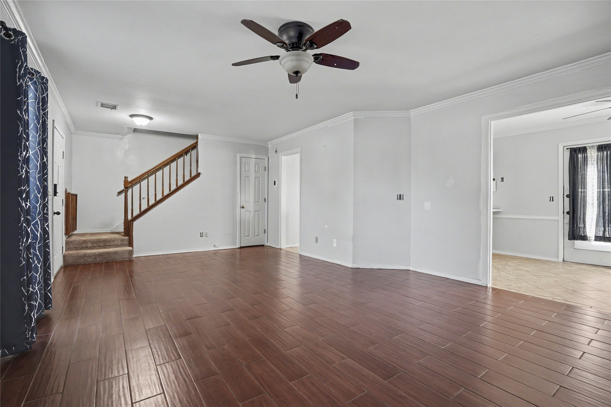 1809 W Gulfport Street Property Photo 5