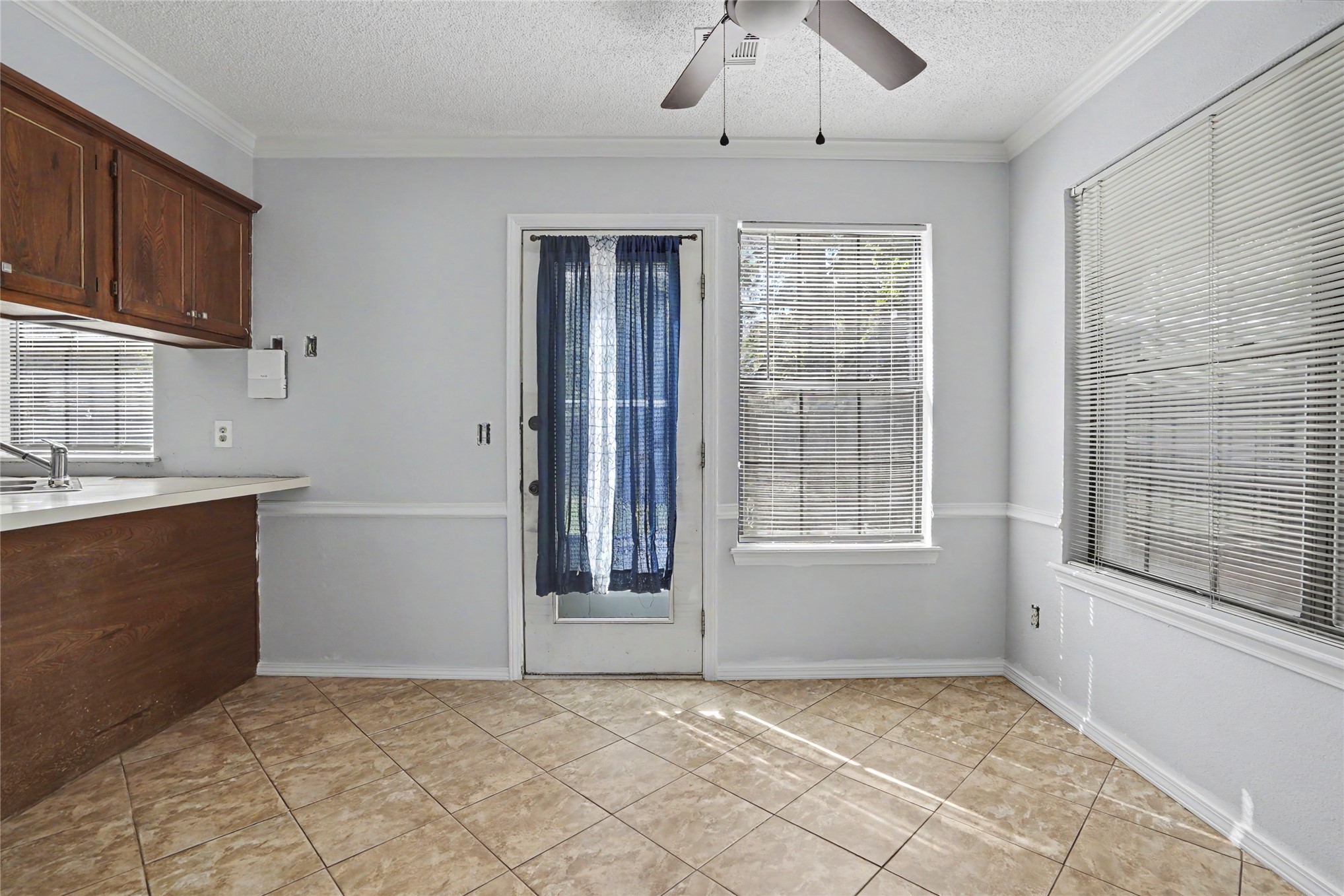 1809 W Gulfport Street Property Photo 6
