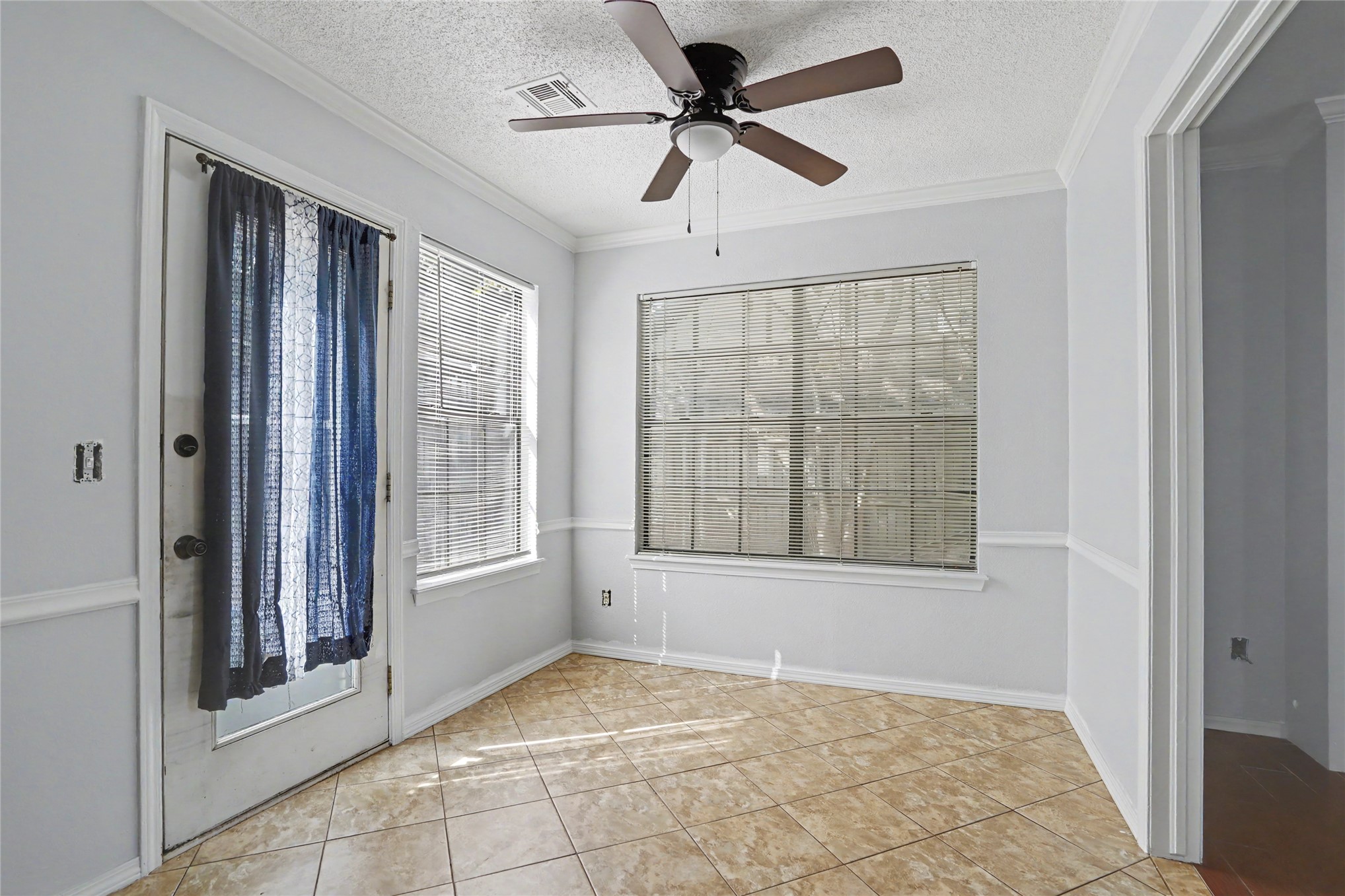 1809 W Gulfport Street Property Photo 7