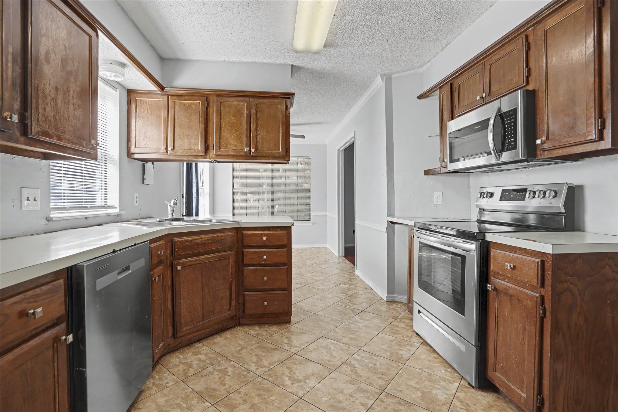 1809 W Gulfport Street Property Photo 10