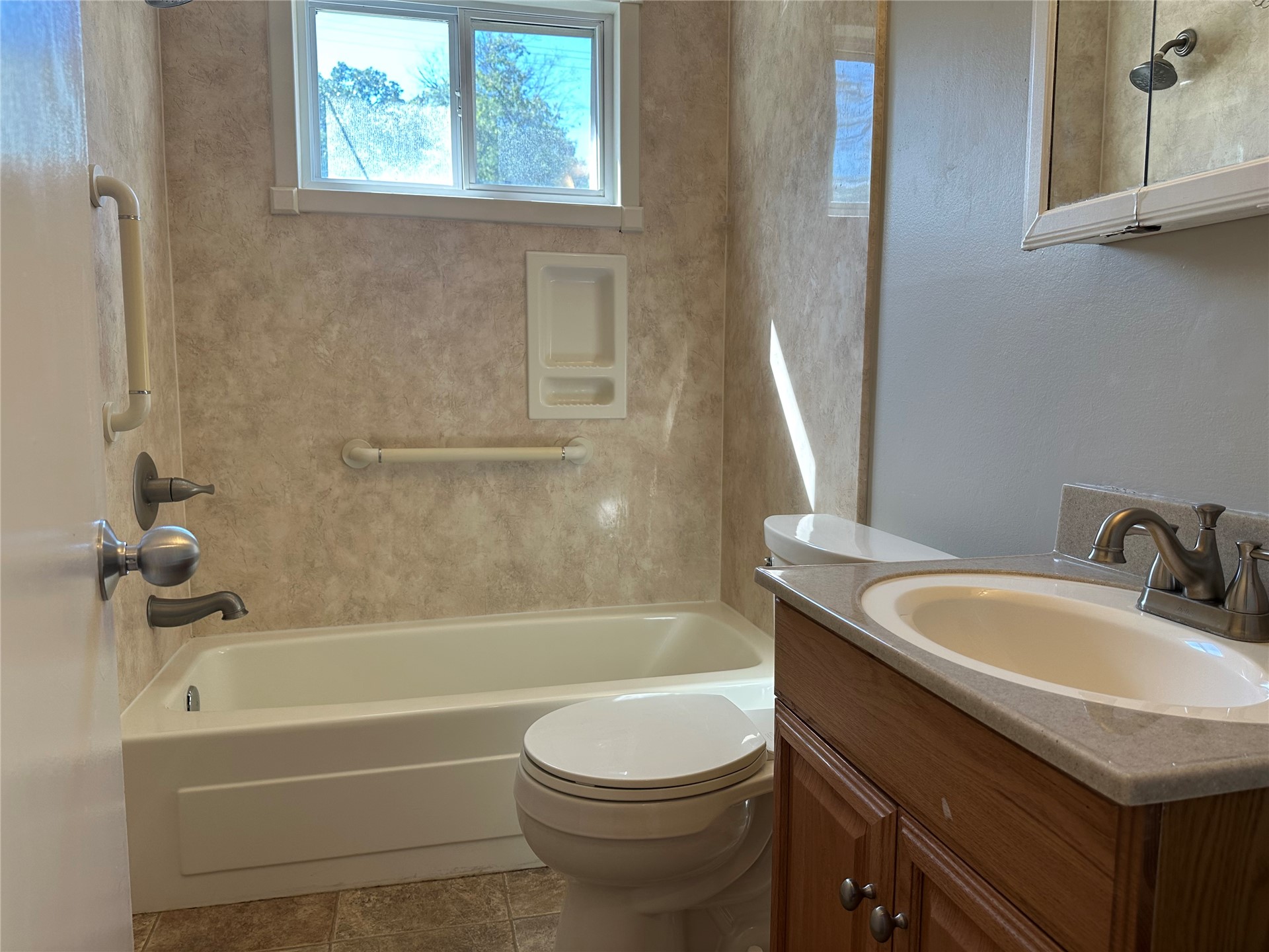 4542 S 23rd West Avenue Property Photo 11