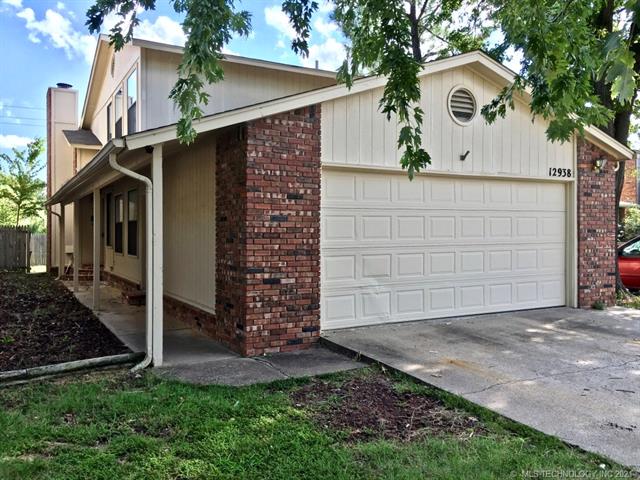 12938 E 28th Place Property Photo 1