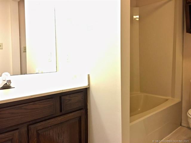 12938 E 28th Place Property Photo 16