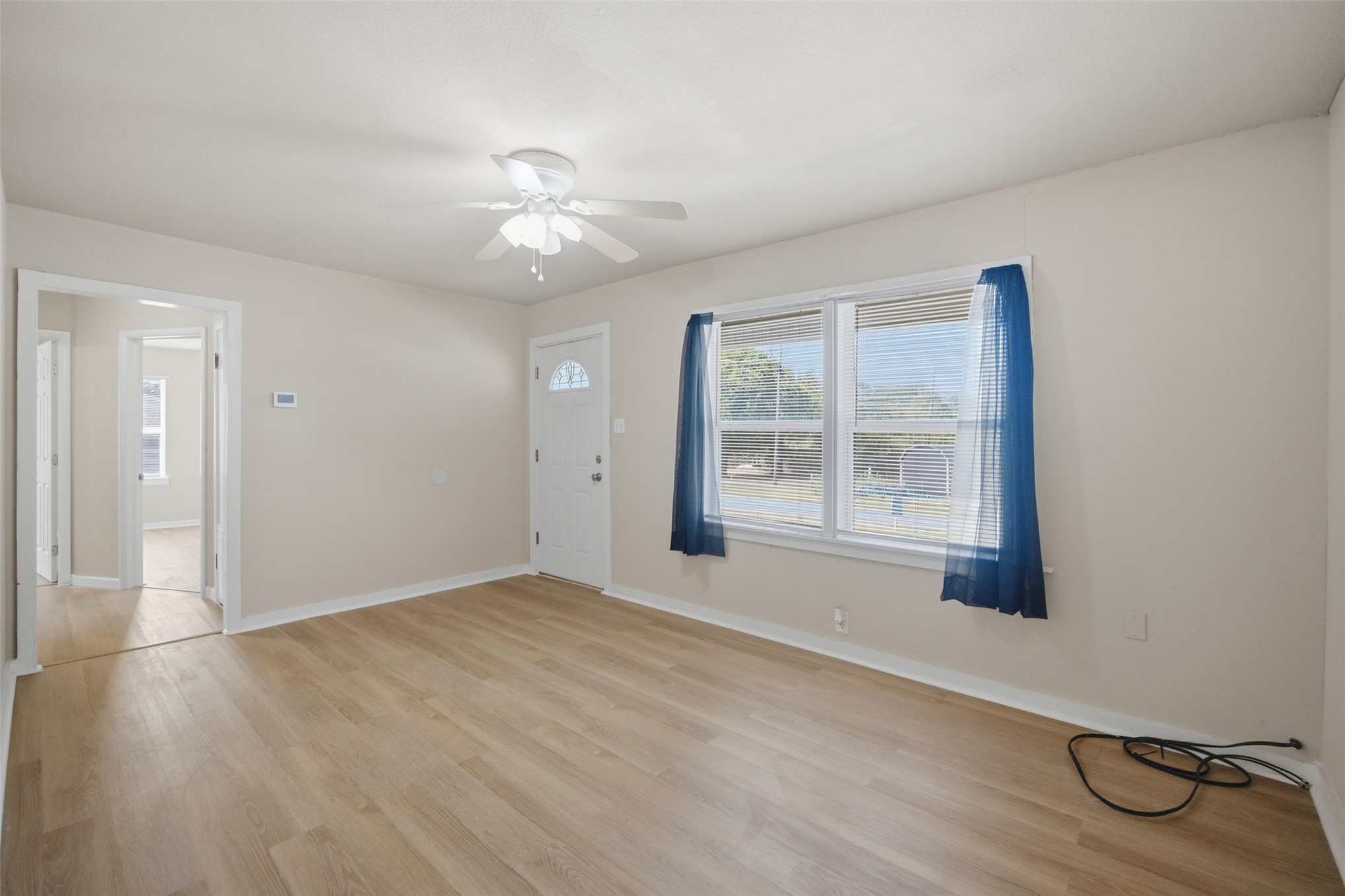 1326 N Hickory Property Photo 6