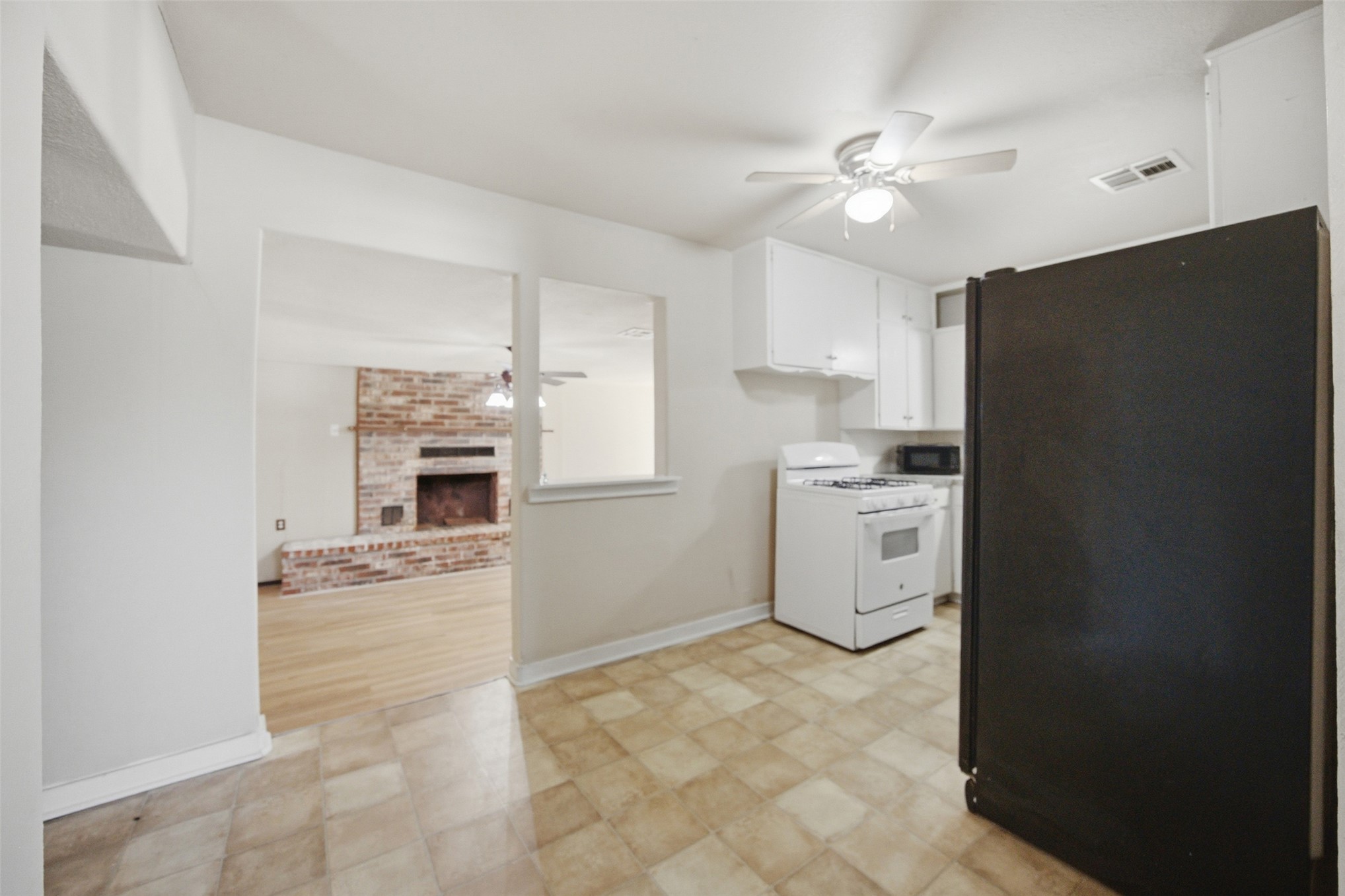 1326 N Hickory Property Photo 30
