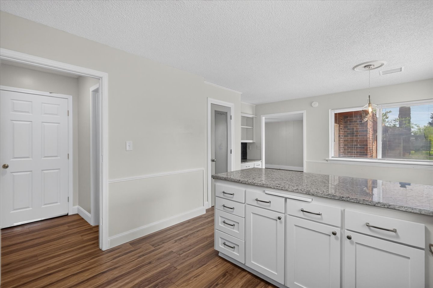 805 Castle Road Property Photo 15