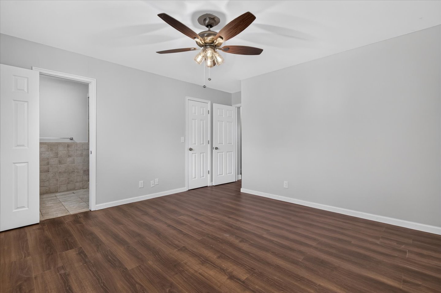 805 Castle Road Property Photo 18