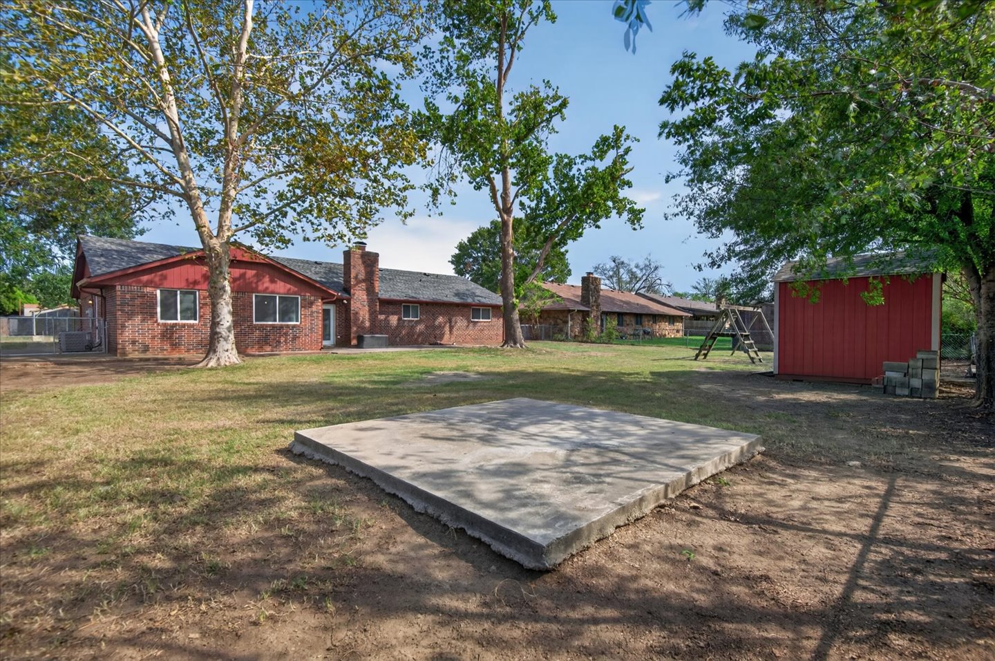 805 Castle Road Property Photo 31