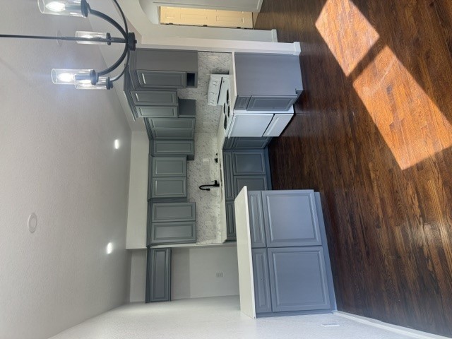 4129 W 8th Street Property Photo 2