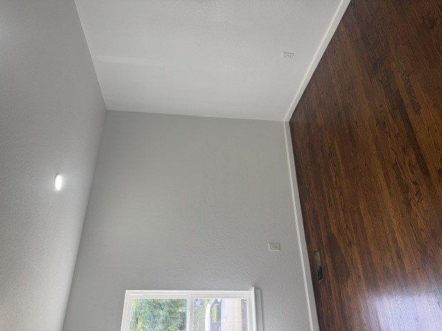4129 W 8th Street Property Photo 7