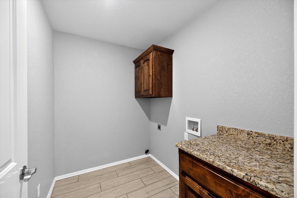 301 Eagle Crest Property Photo 39