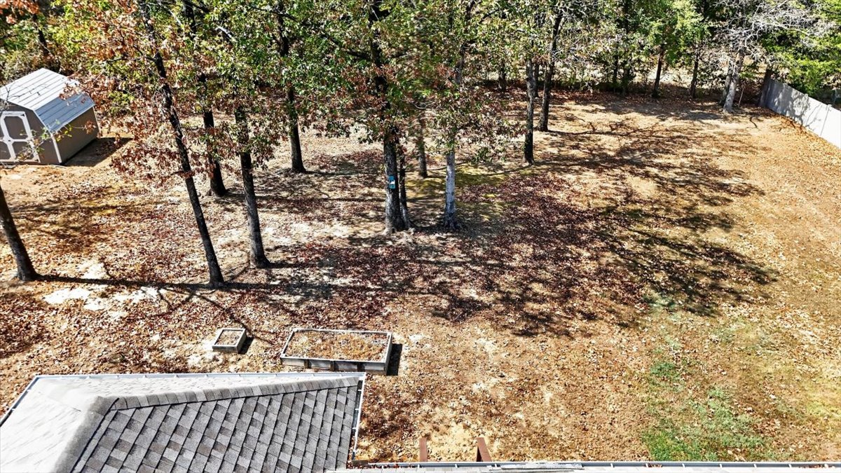 301 Eagle Crest Property Photo 49