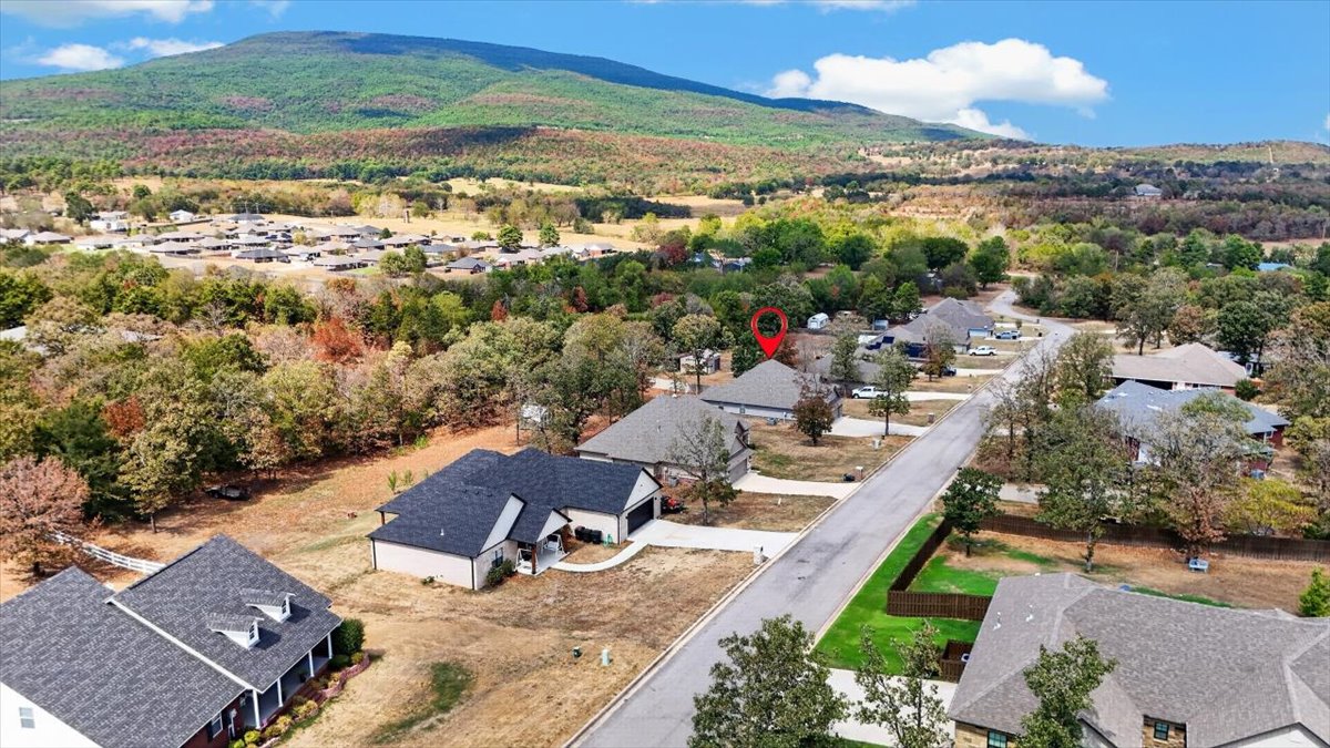 301 Eagle Crest Property Photo 52