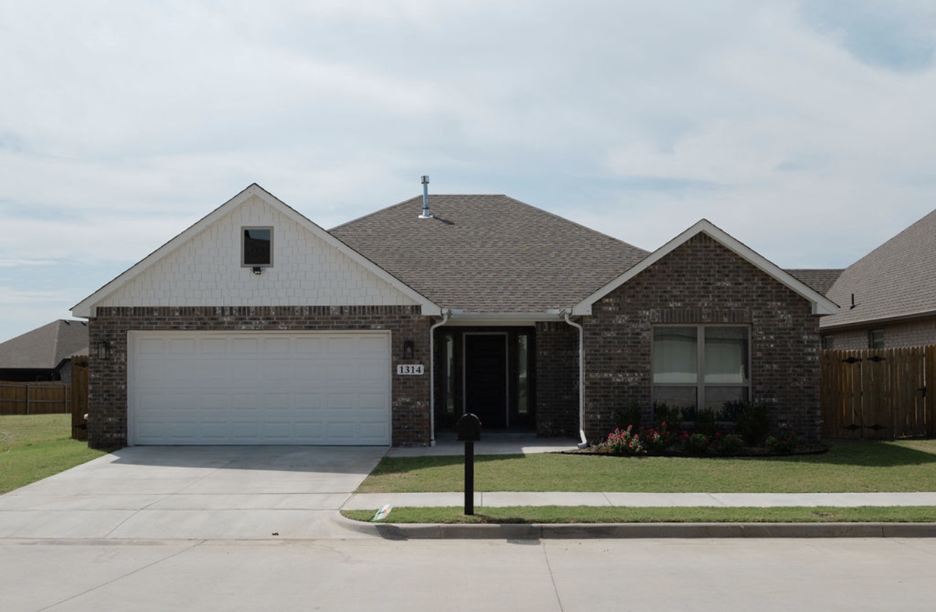 1314 N Beech Street Property Photo 1