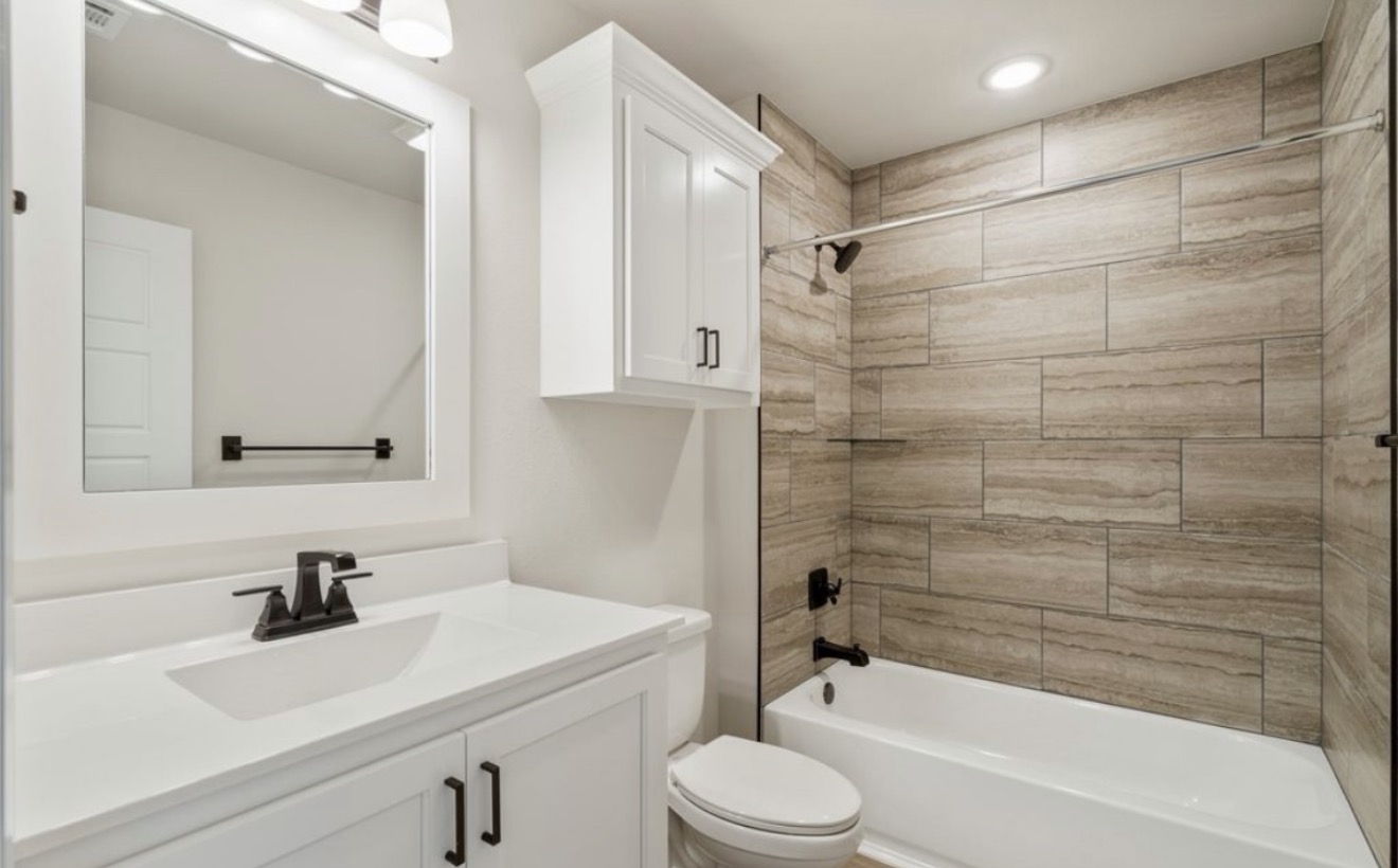 1314 N Beech Street Property Photo 4
