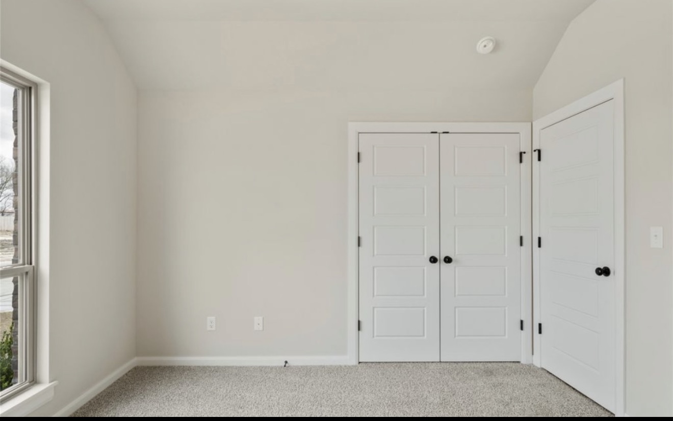1314 N Beech Street Property Photo 5