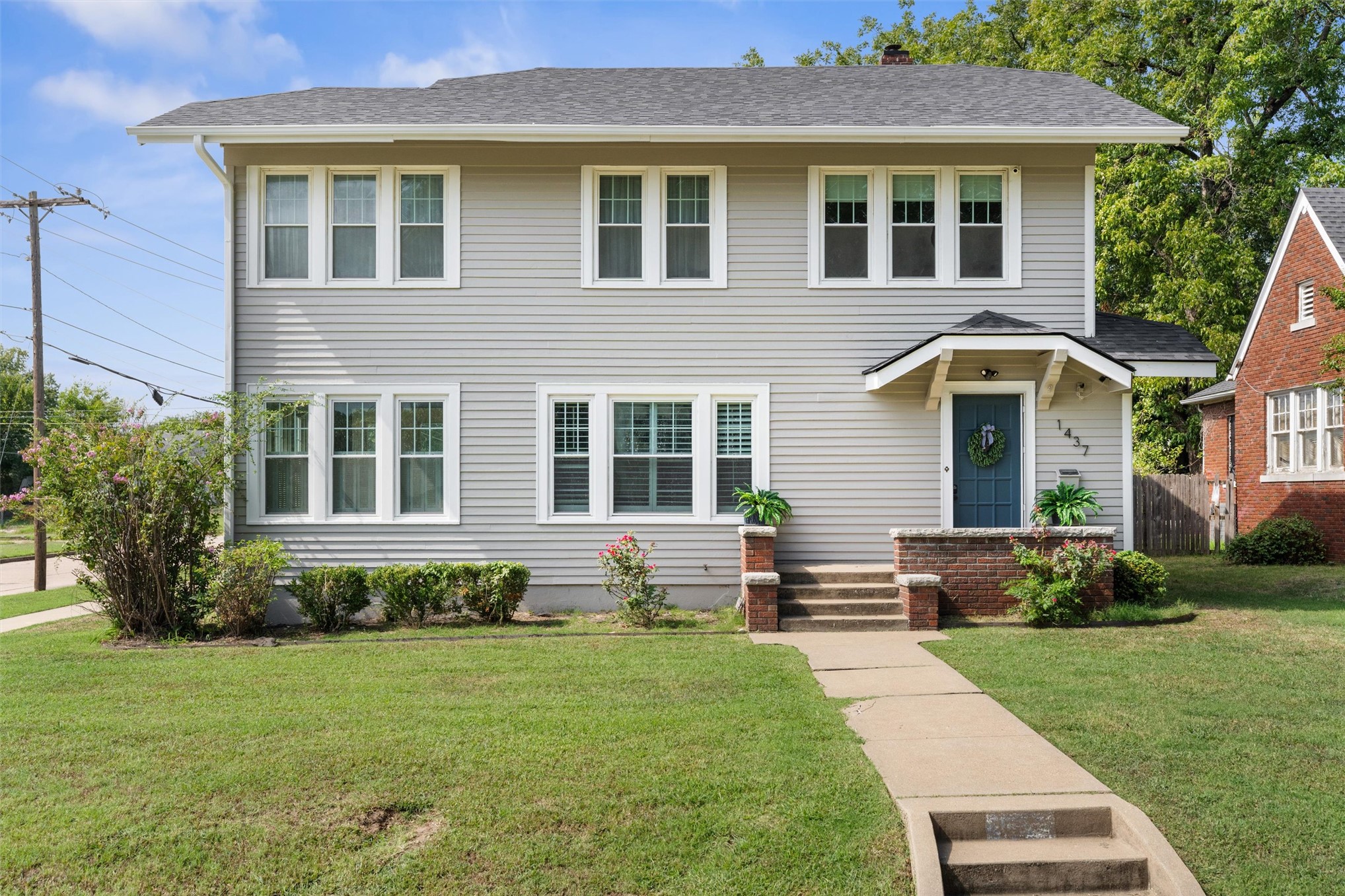 1437 S Johnstone Avenue Property Photo 1