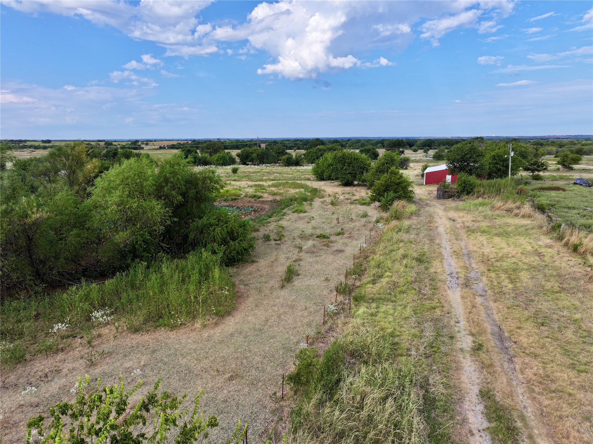 20572 N 3300 Road Property Photo 3