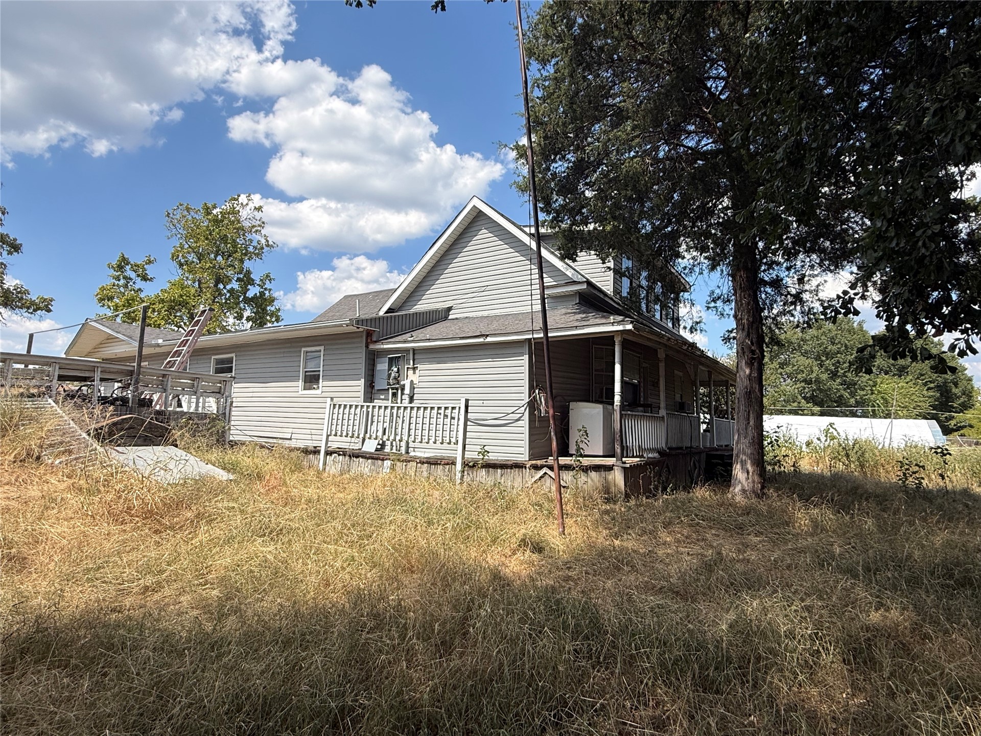 309 M L Collins Road Property Photo 1