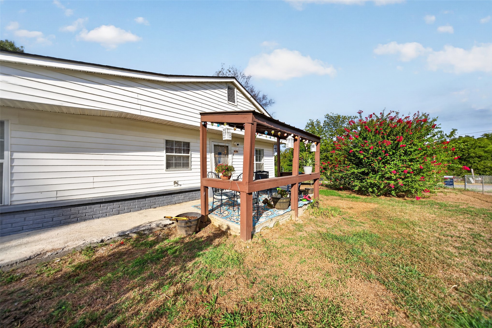 3026 W 578 Road Property Photo 23