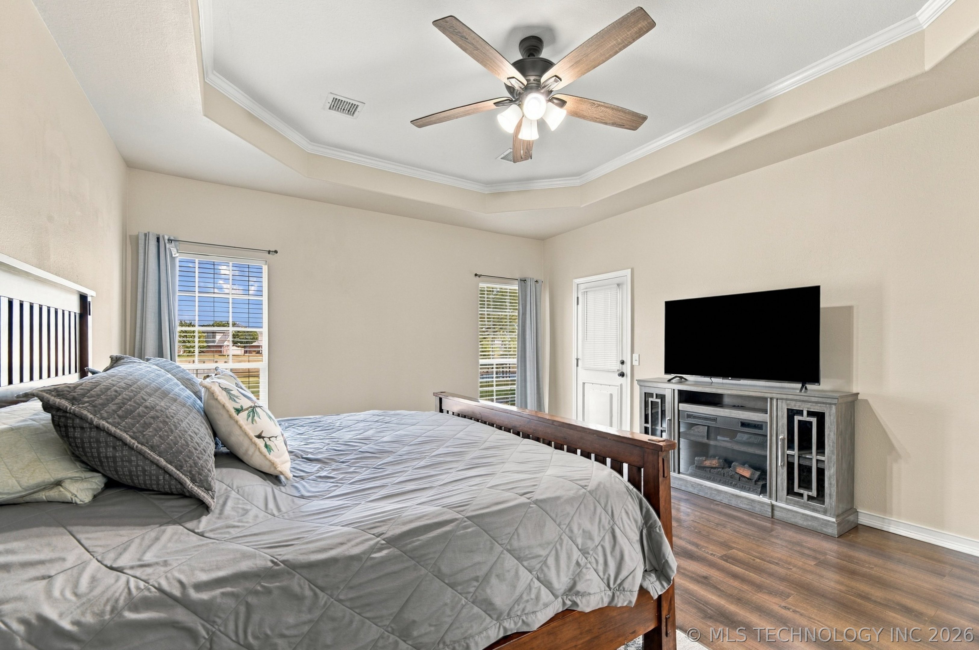 26585 Columbia Crest Drive Property Photo 15