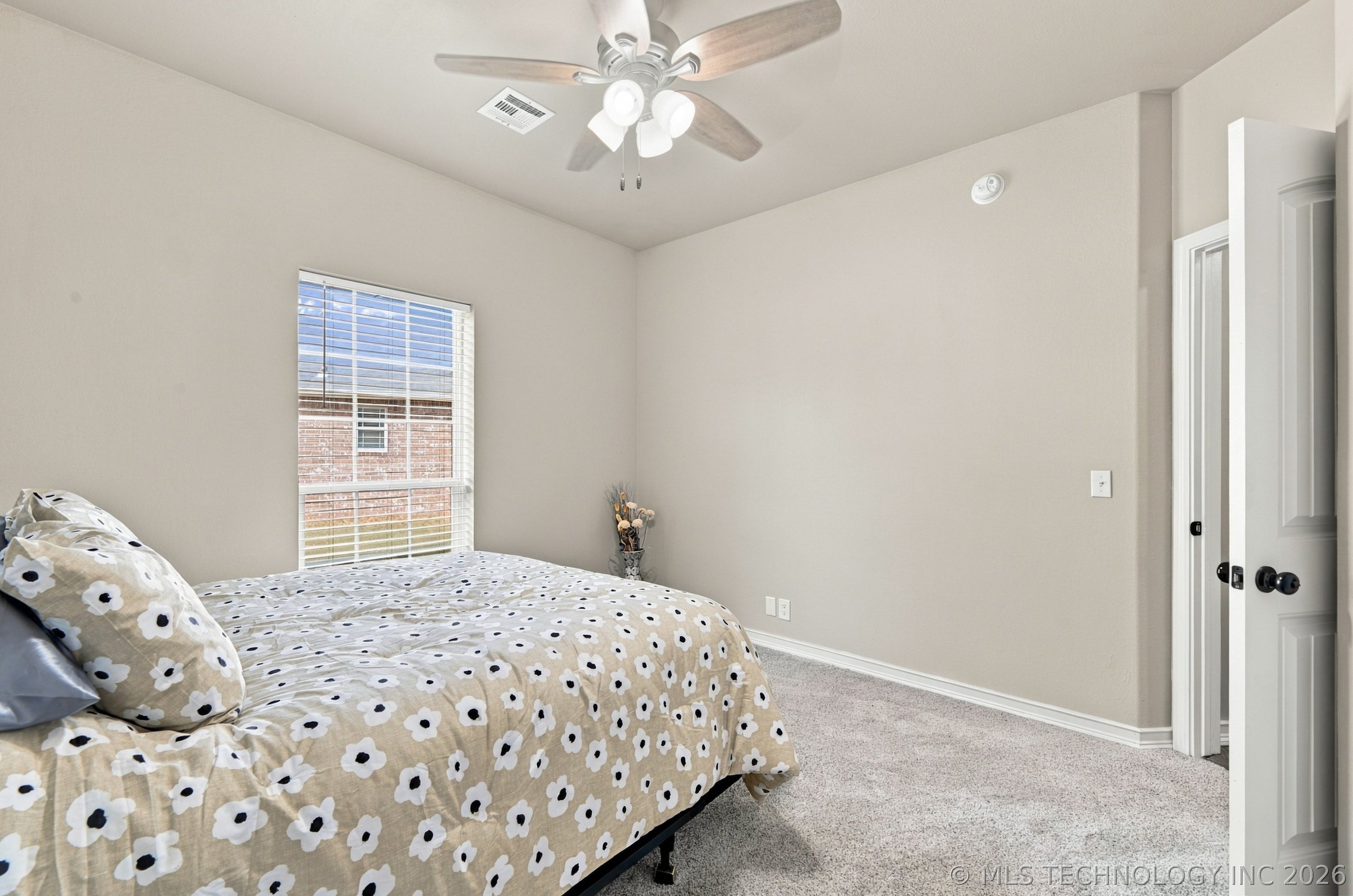 26585 Columbia Crest Drive Property Photo 21