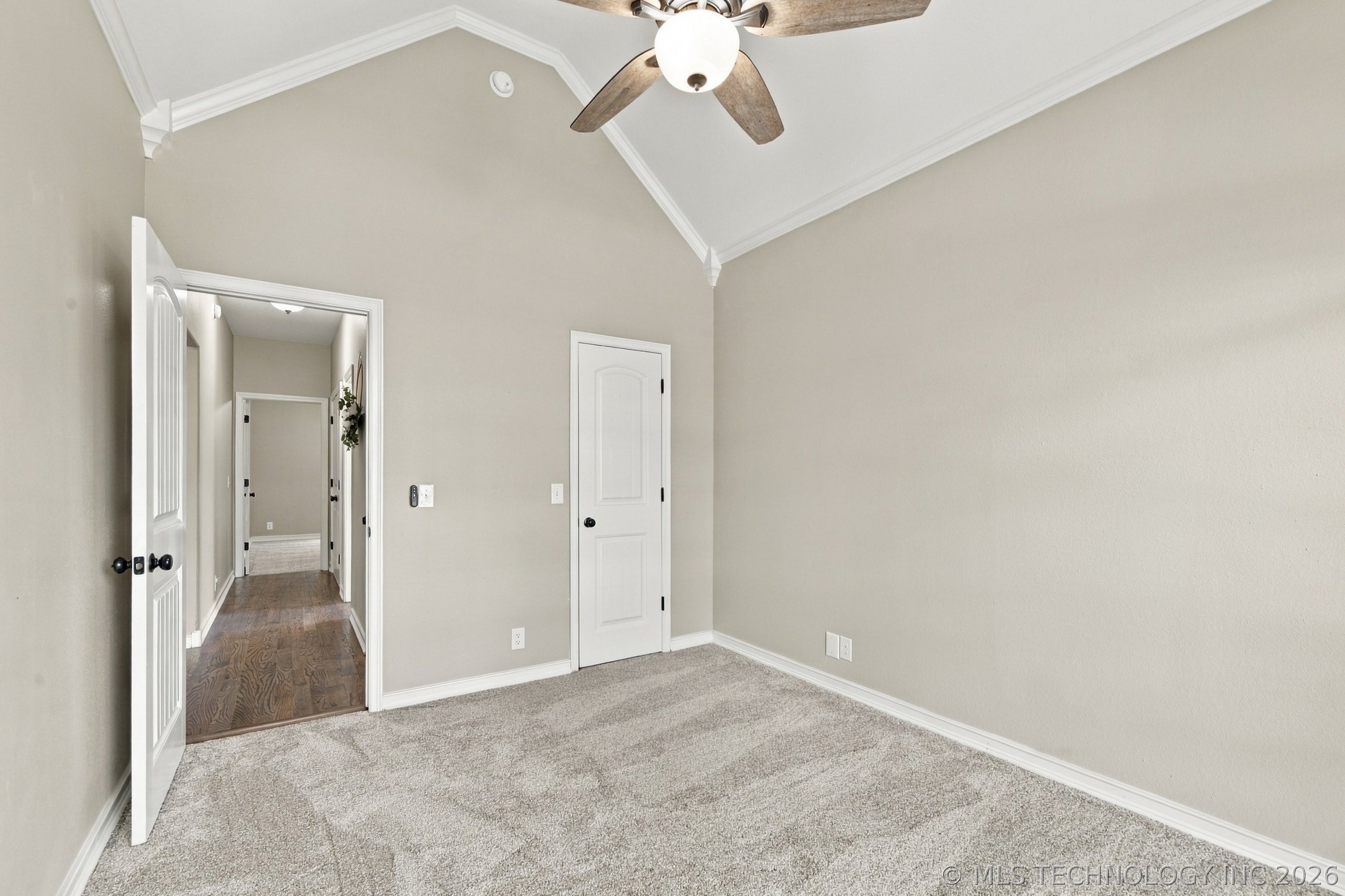 26585 Columbia Crest Drive Property Photo 24