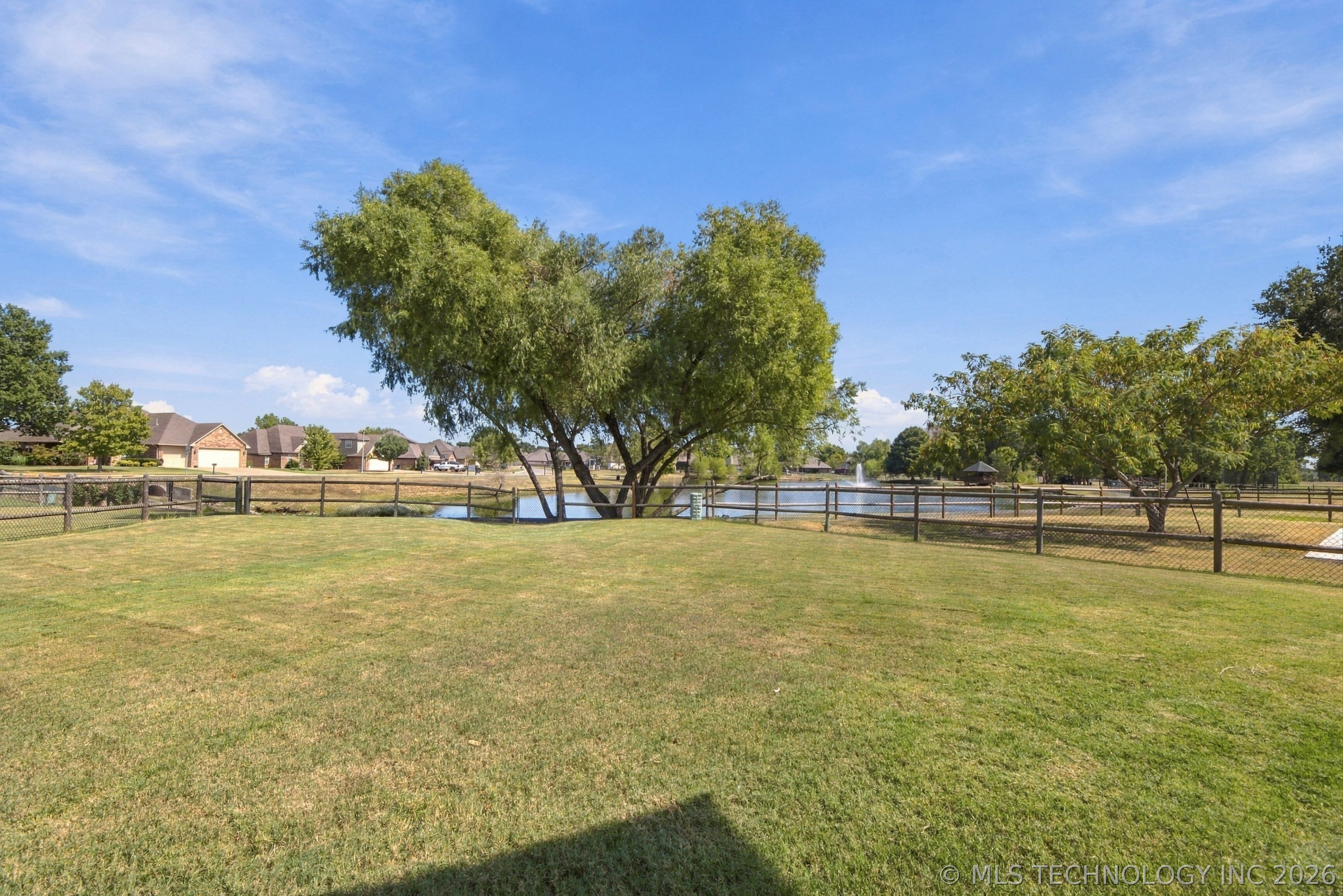 26585 Columbia Crest Drive Property Photo 28