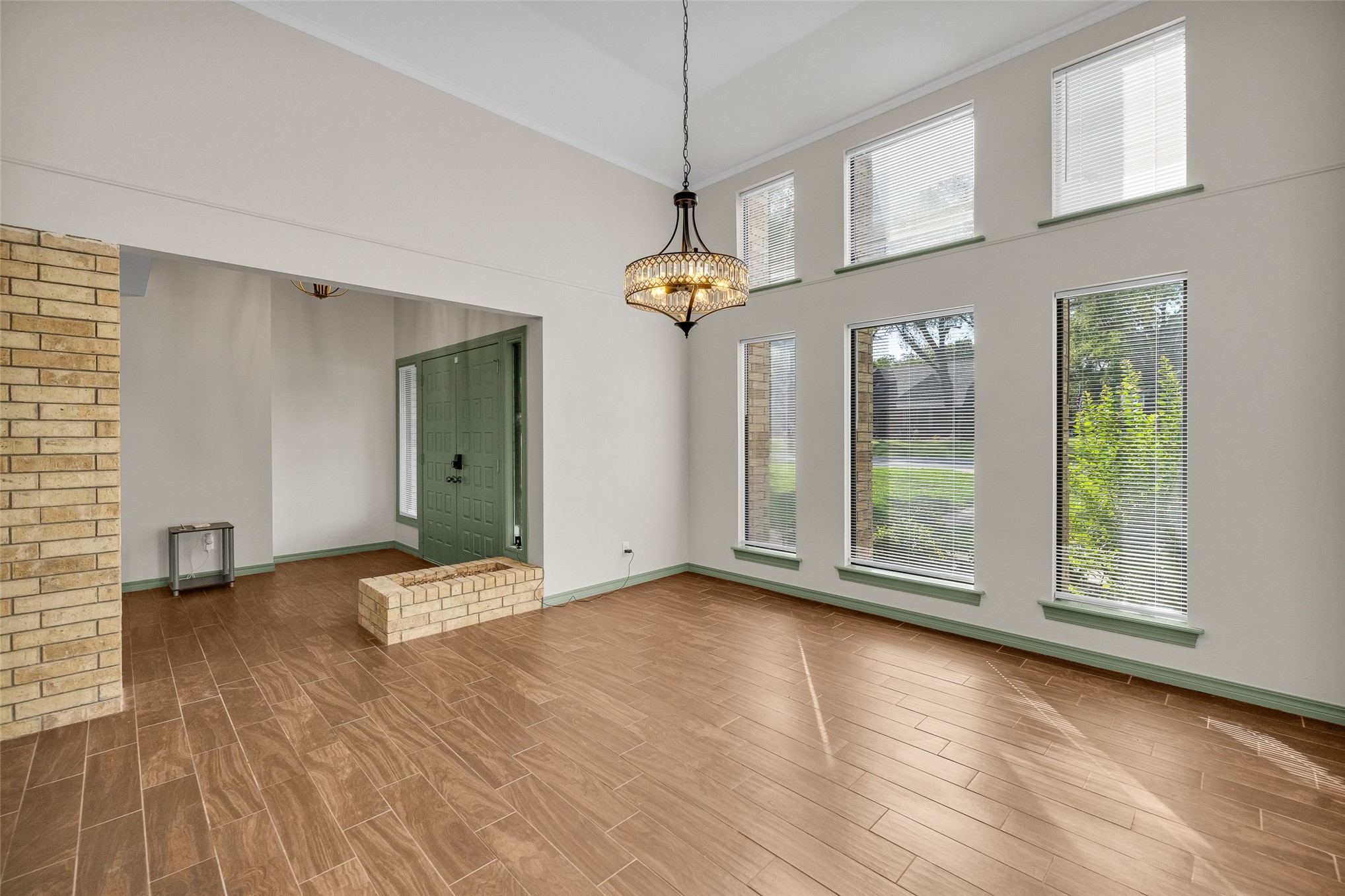 1300 S Bon Terre Street Property Photo 12