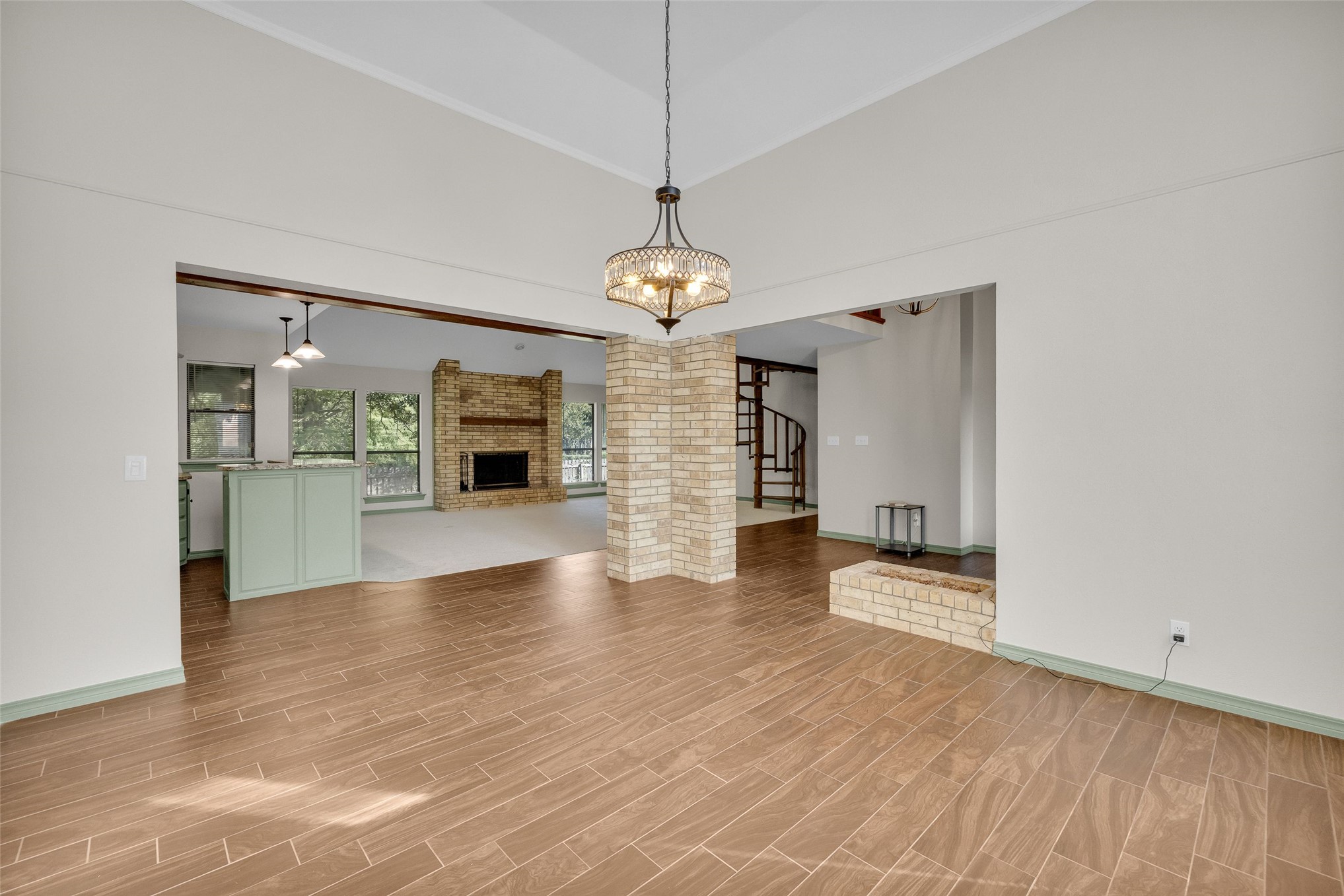 1300 S Bon Terre Street Property Photo 13