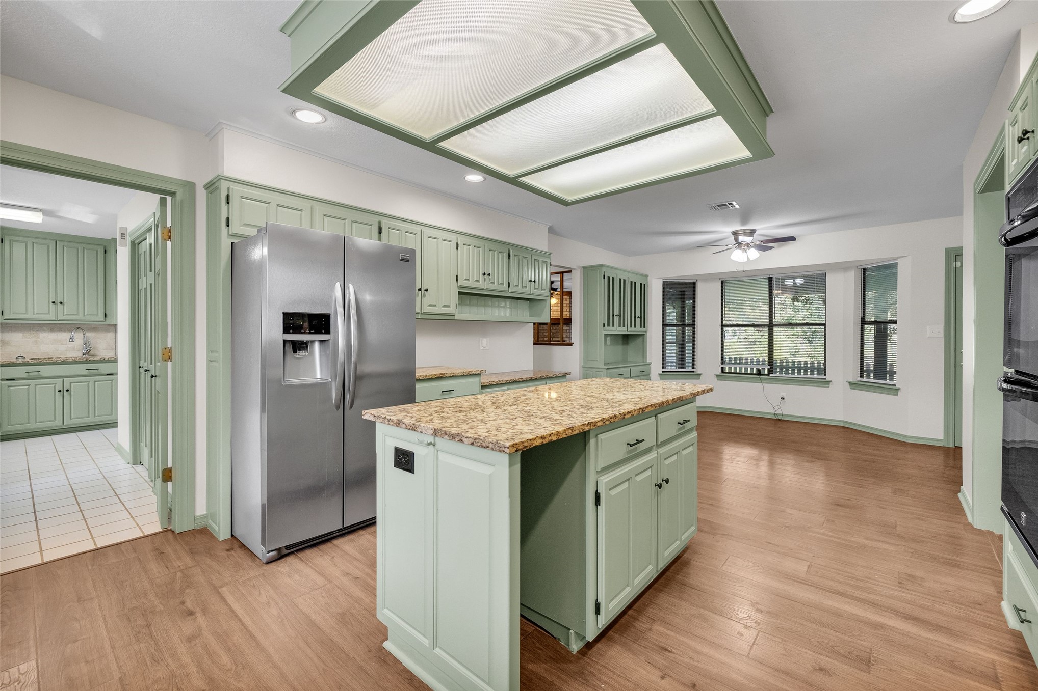 1300 S Bon Terre Street Property Photo 20