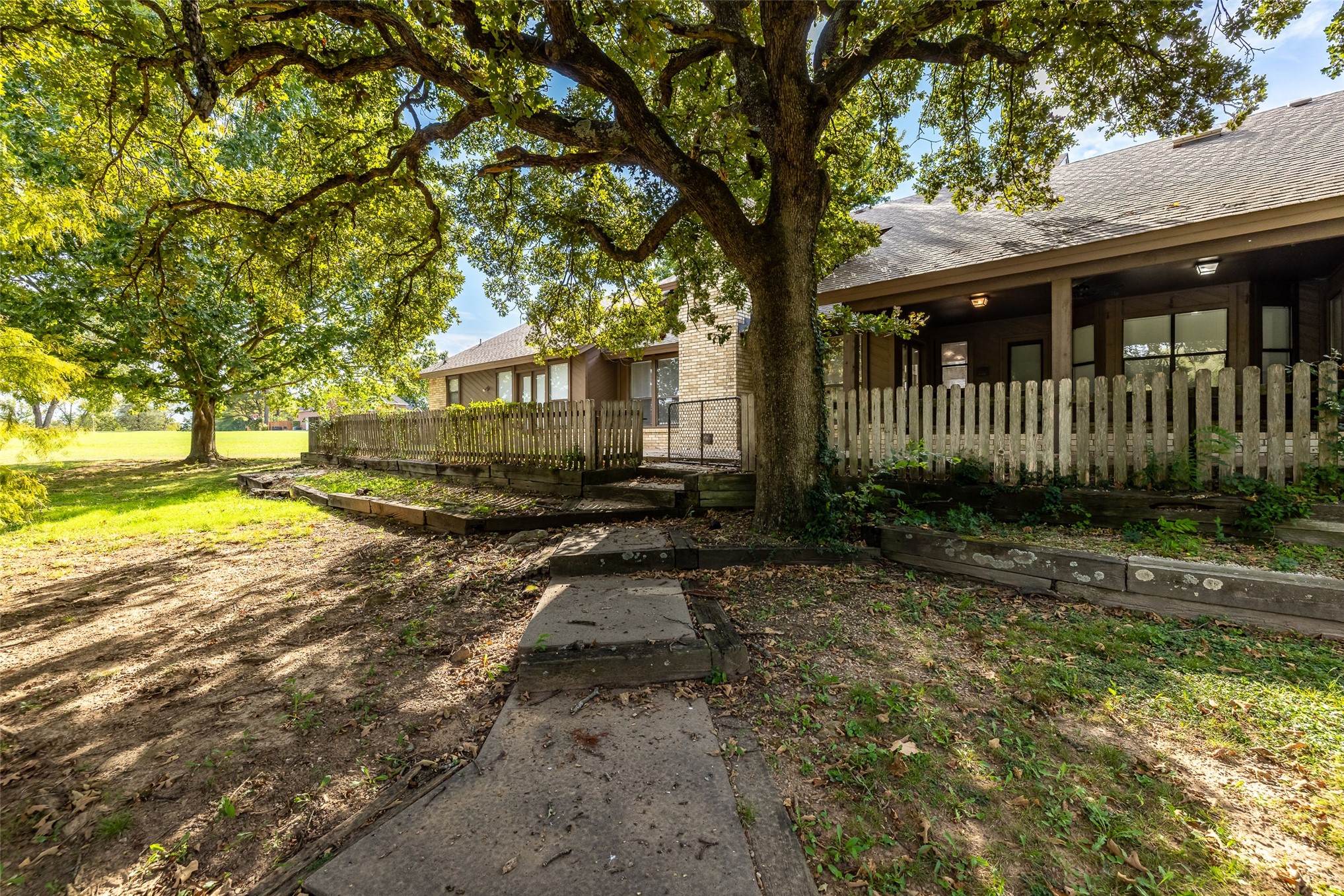 1300 S Bon Terre Street Property Photo 71