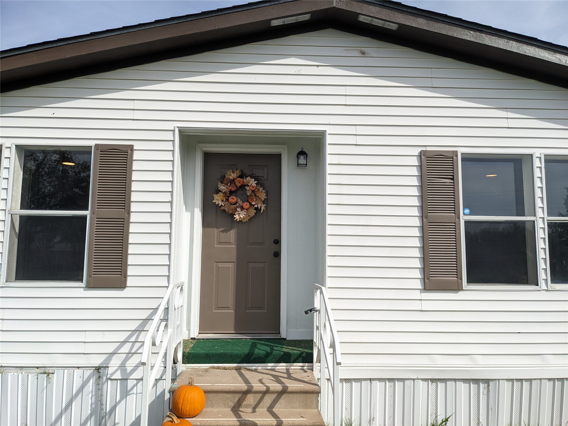 15123 E 440 Road Property Photo 2