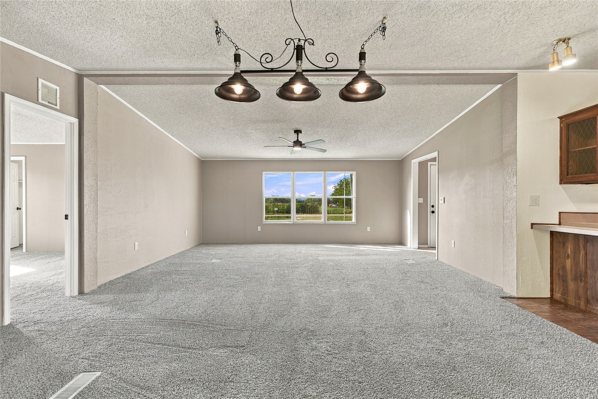 15123 E 440 Road Property Photo 11