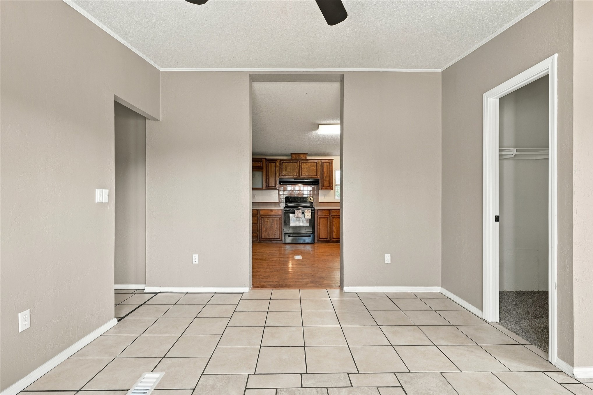 15123 E 440 Road Property Photo 15