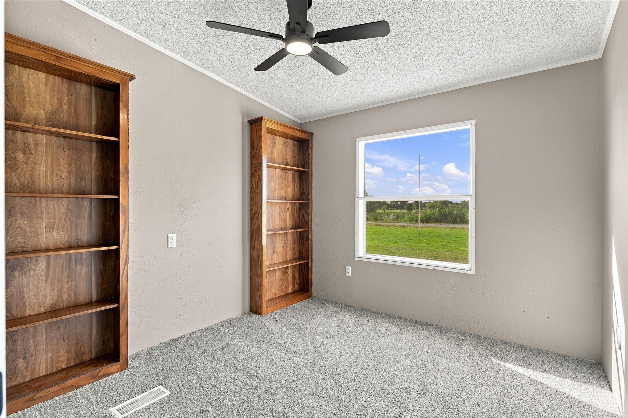 15123 E 440 Road Property Photo 17