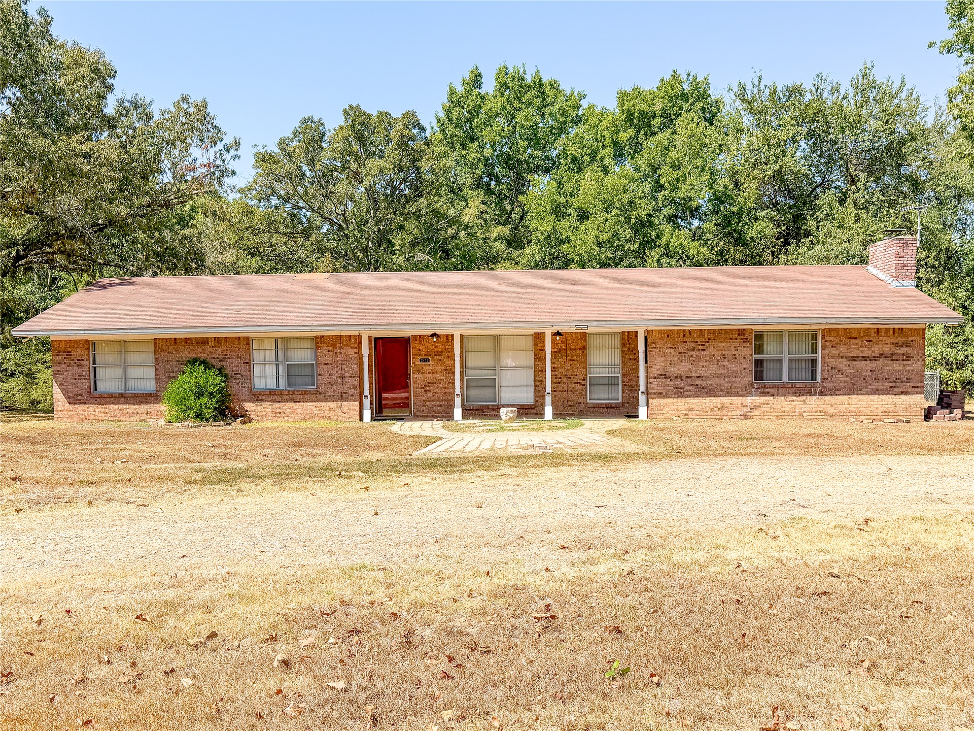 1372 N 4220 Road Property Photo 1
