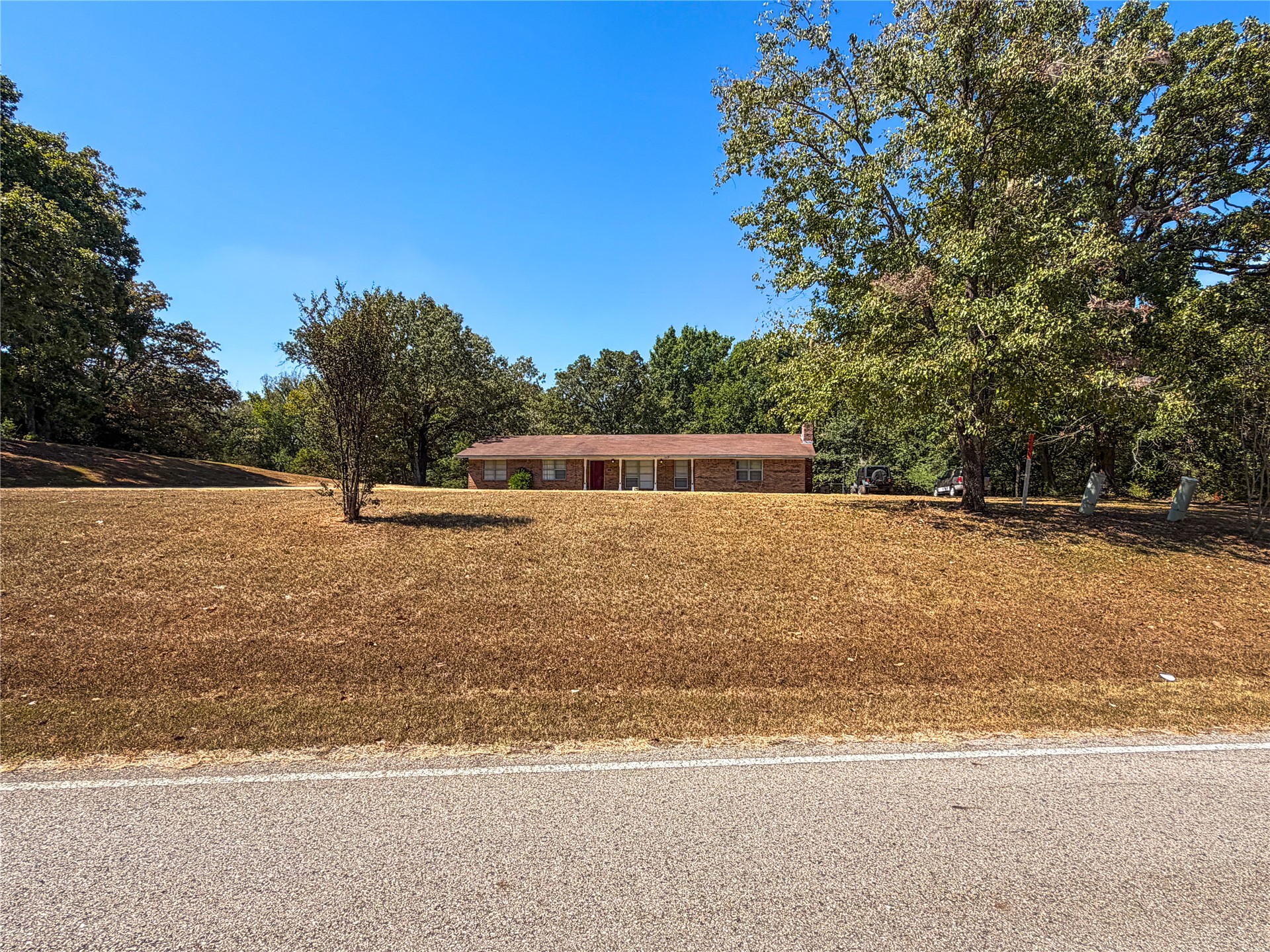 1372 N 4220 Road Property Photo 3