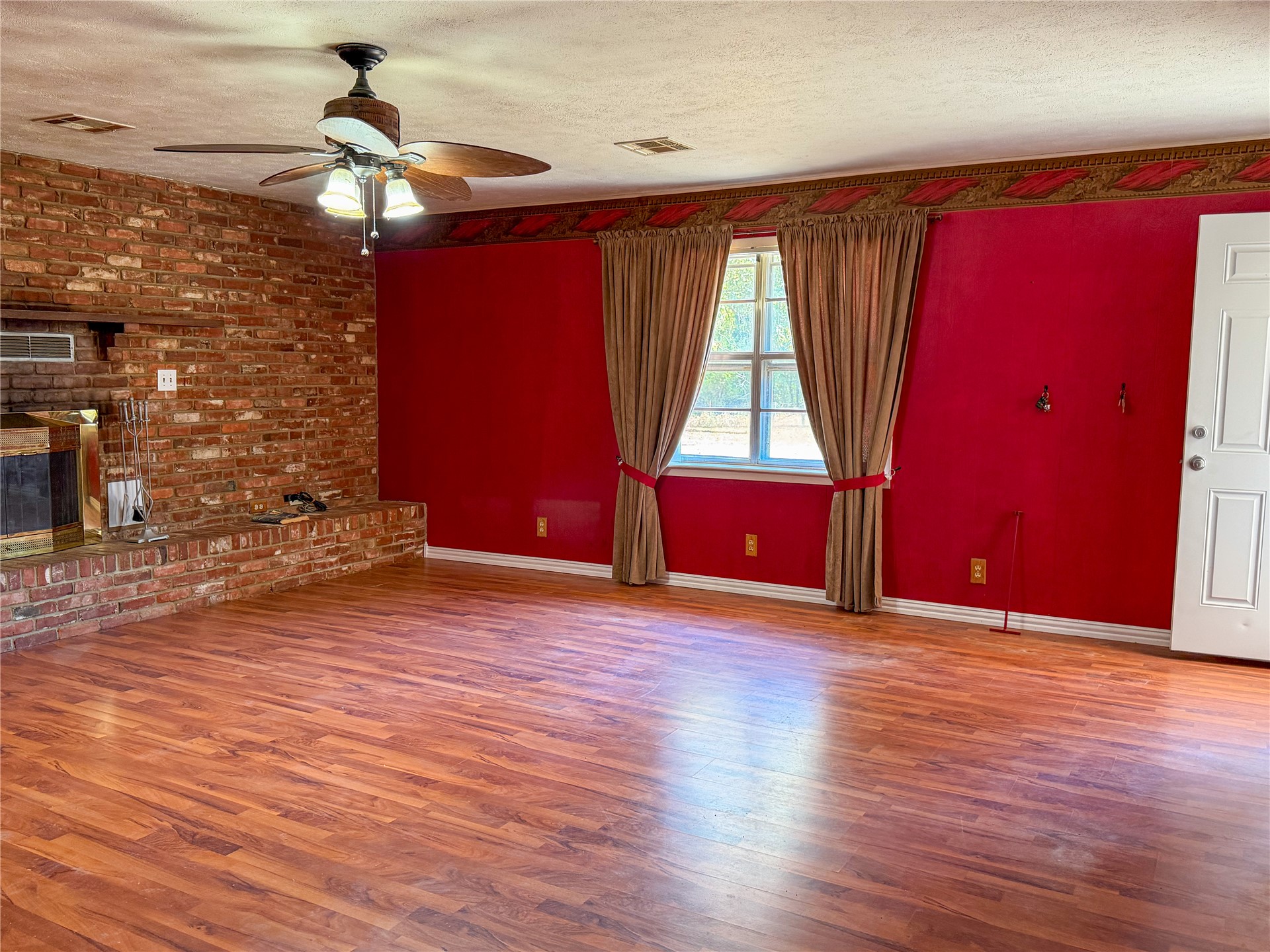 1372 N 4220 Road Property Photo 14