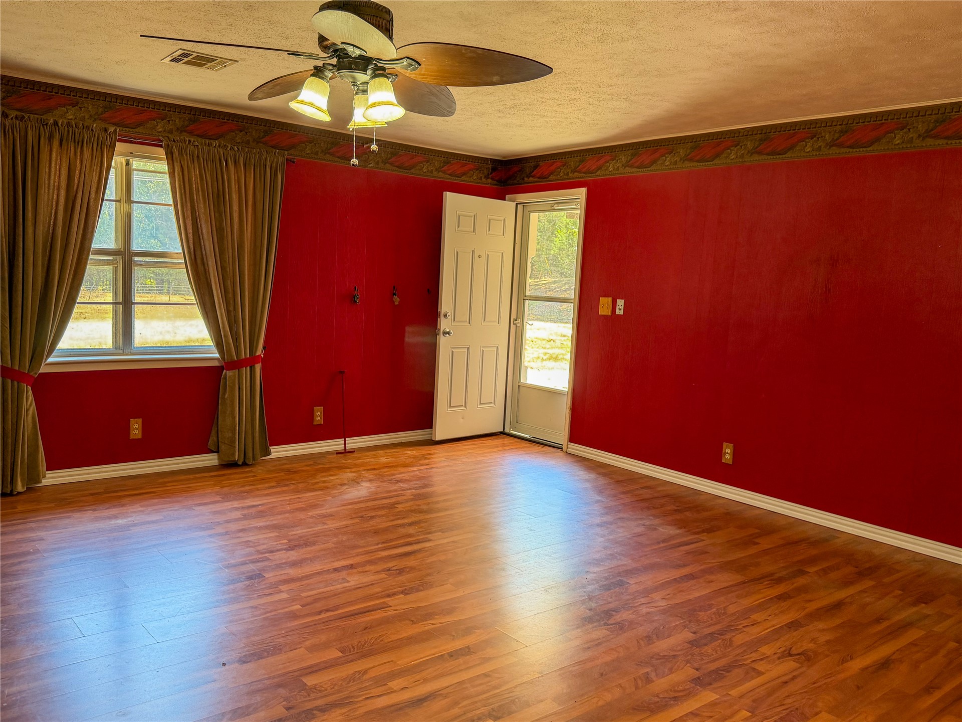 1372 N 4220 Road Property Photo 17