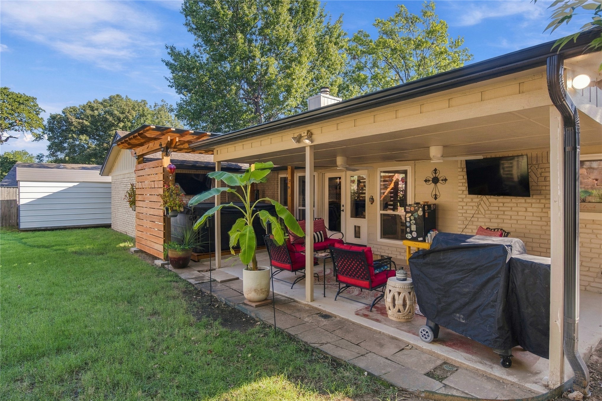 7610 S Maplewood Avenue Property Photo 30
