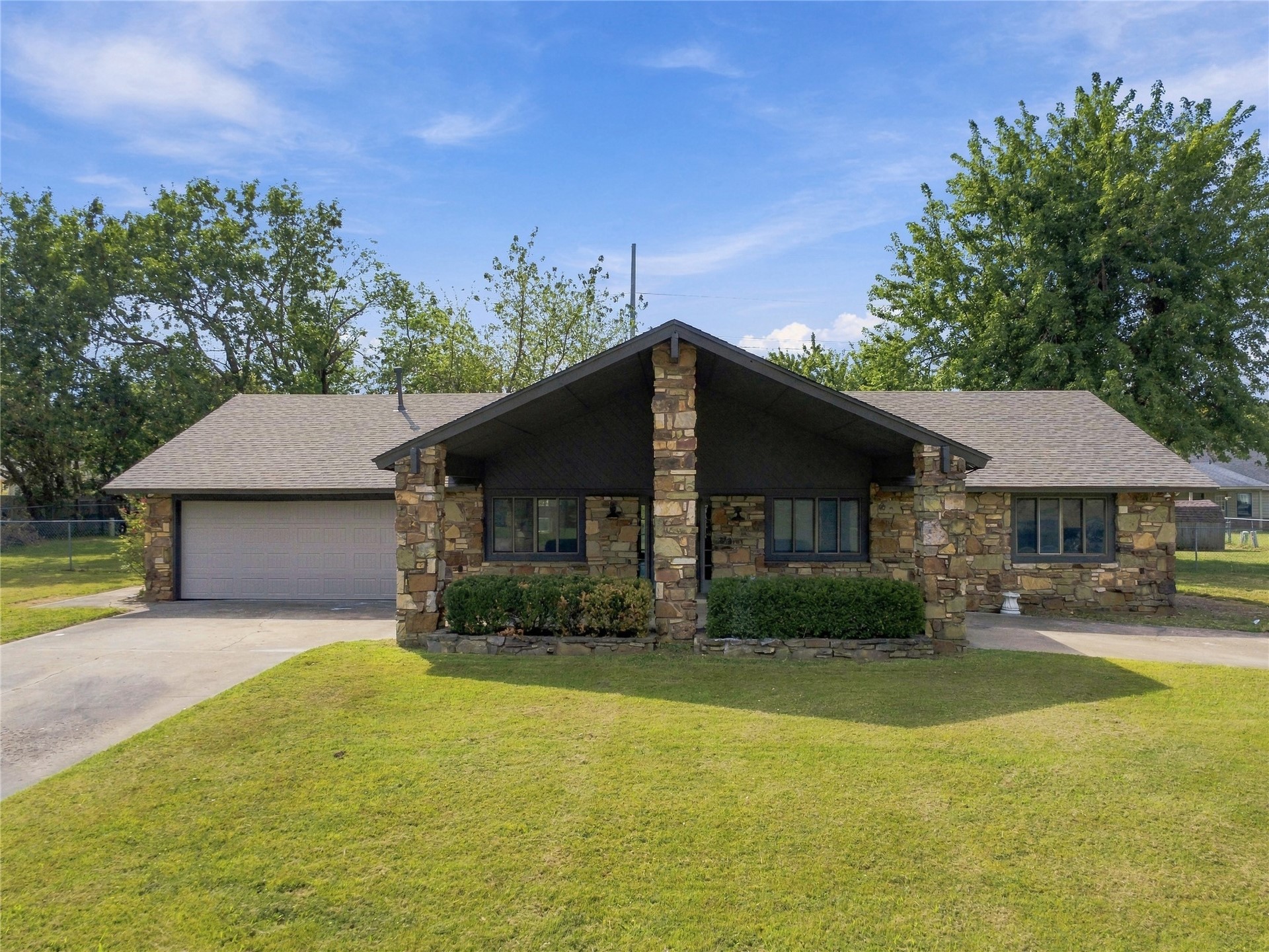 20938 E 35th Place S Property Photo 1
