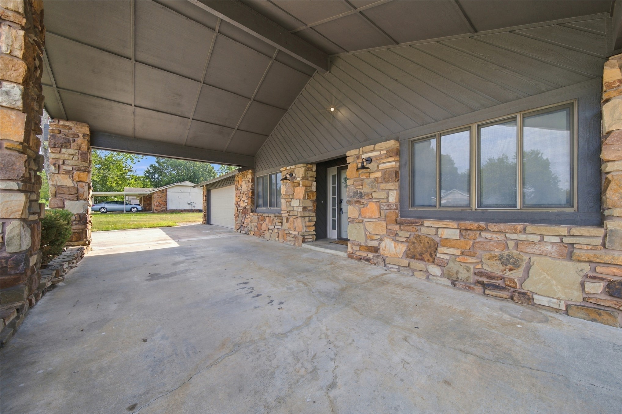 20938 E 35th Place S Property Photo 5