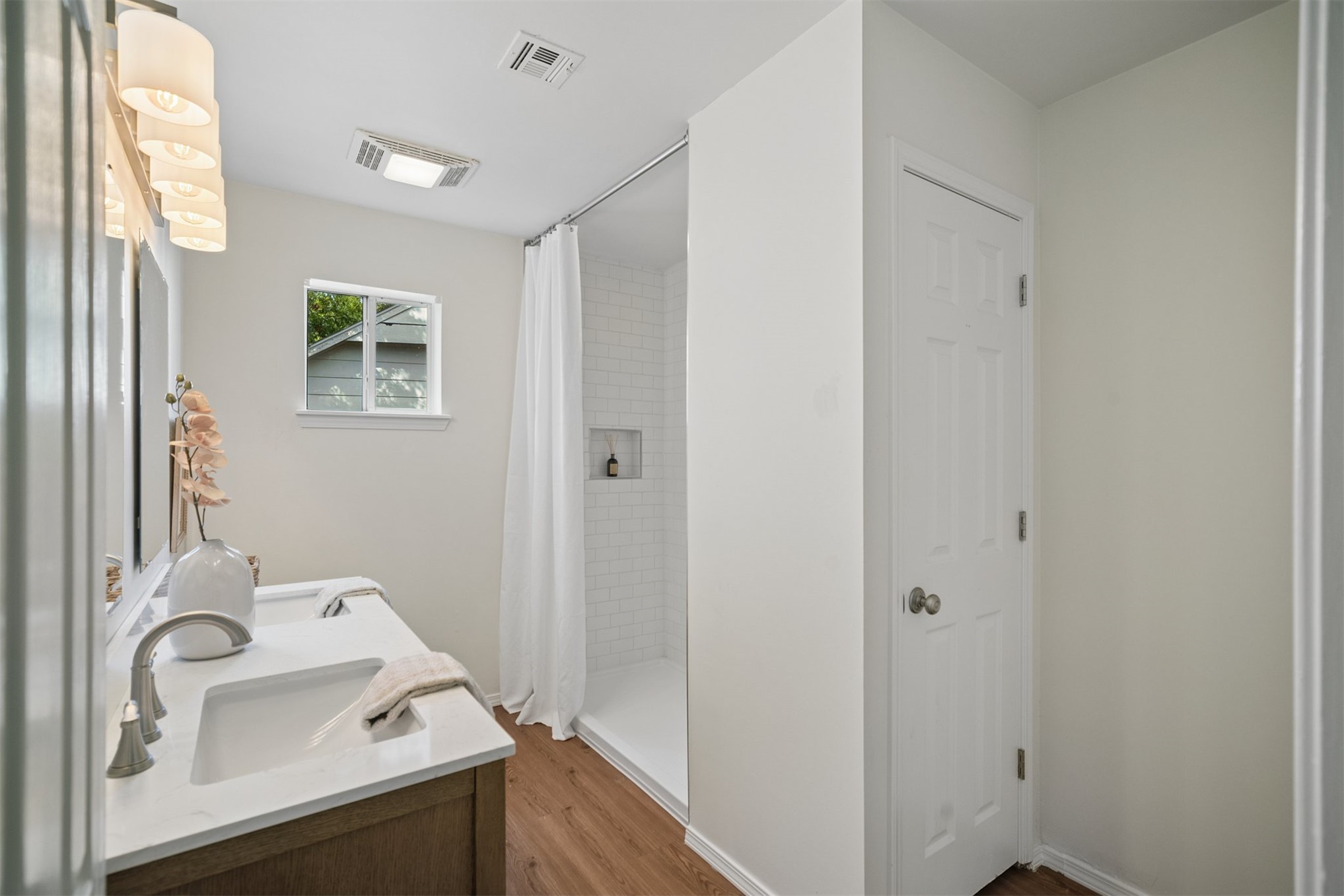 9226 S Fulton Avenue Property Photo 30