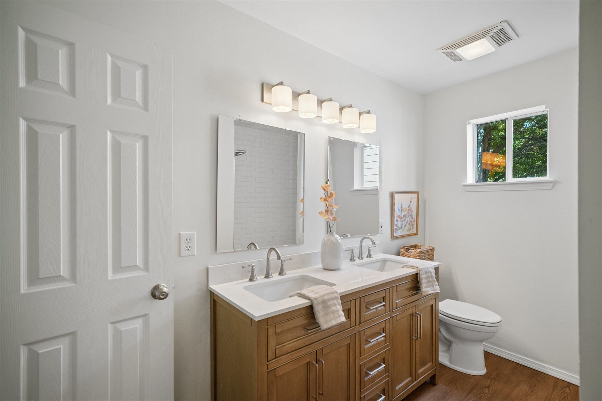9226 S Fulton Avenue Property Photo 31