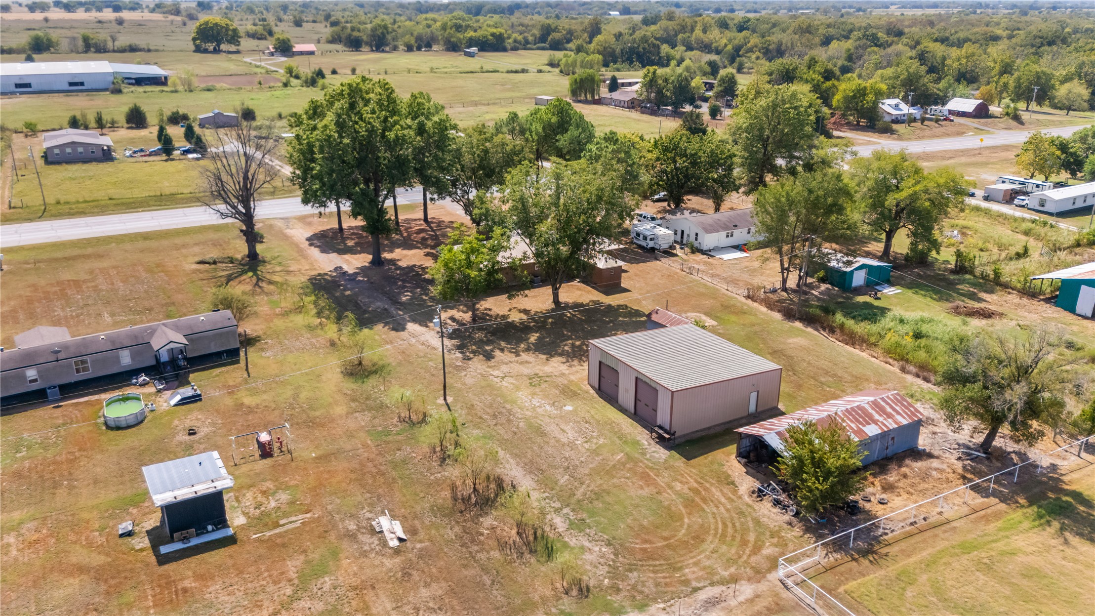 422339 Hwy 266 Property Photo 44