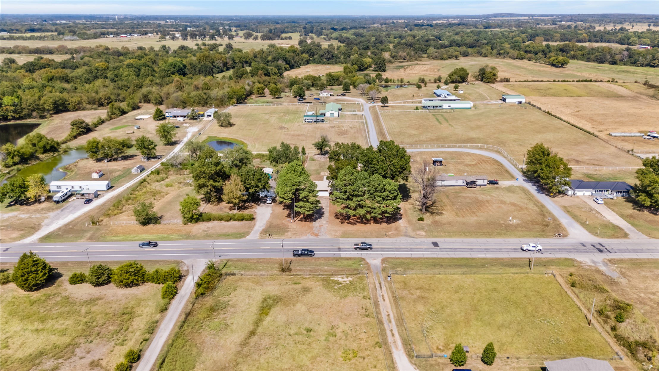 422339 Hwy 266 Property Photo 46
