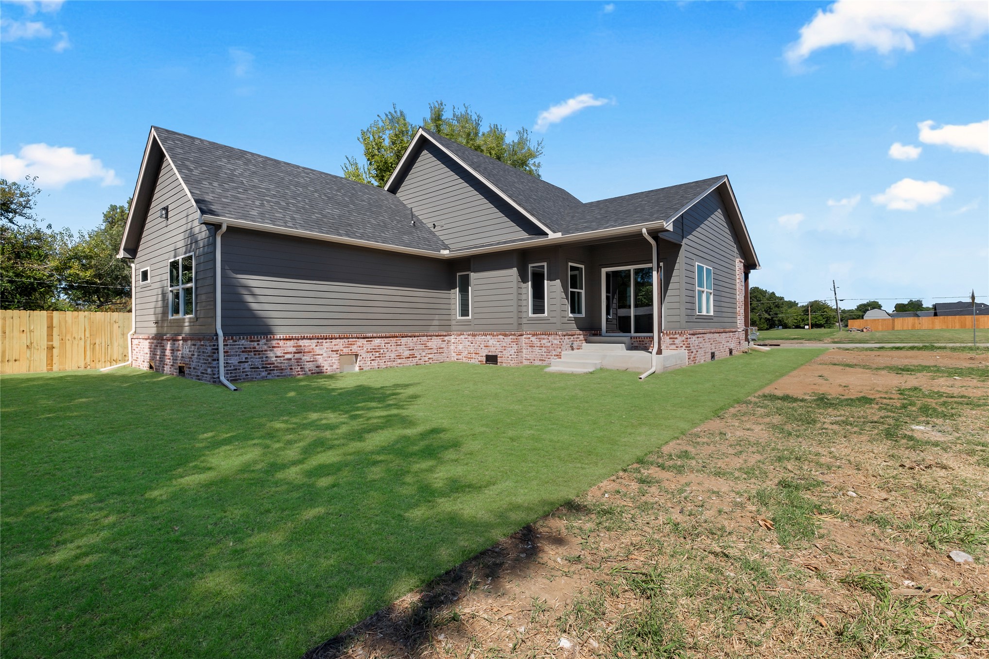 620 E Seminole Place Property Photo 44